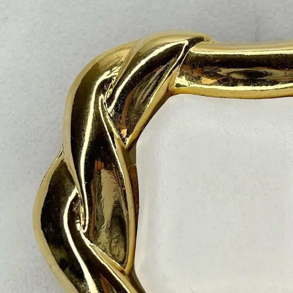 Day-Lor USA Vintage Gold Tone White Faux Leather Centerpiece Belt Buckle